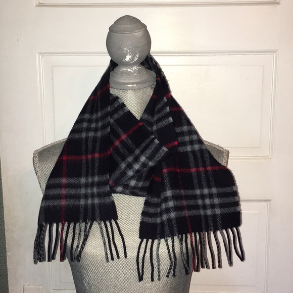 BURBERRY London Nova Check Classic CASHMERE  scarf - Picture 2 of 8